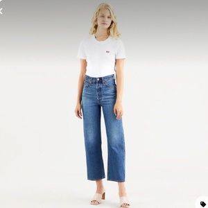 Levi’s Premium Ribcage Straight Ankle Jeans